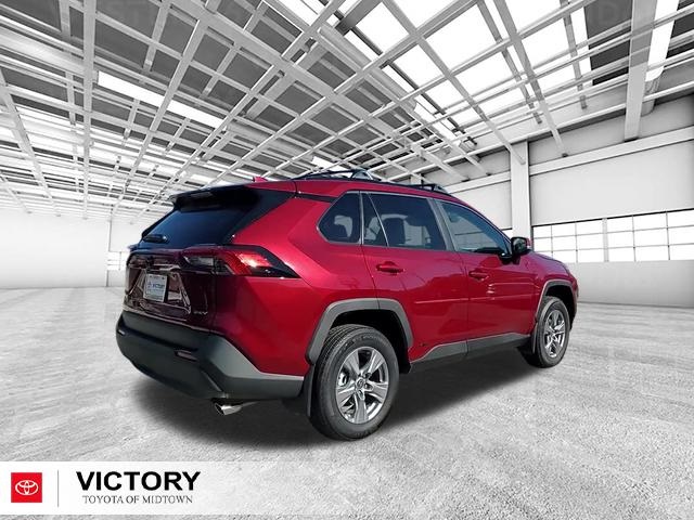 2025 Toyota RAV4 Hybrid XLE photo 3