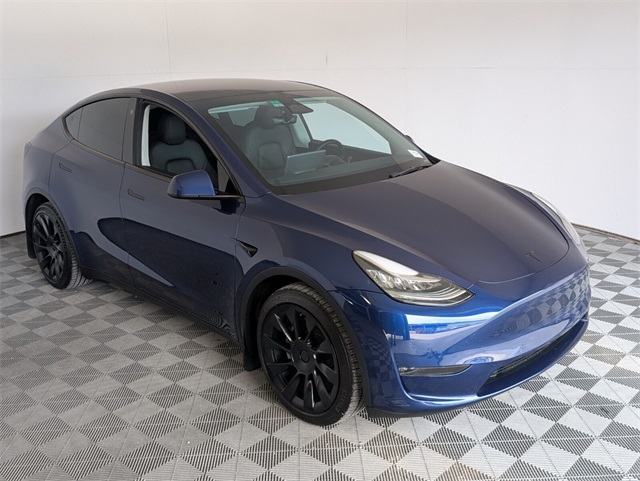 Used 2022 Tesla Model Y Long Range with VIN 7SAYGDEE3NA006930 for sale in West Palm Beach, FL