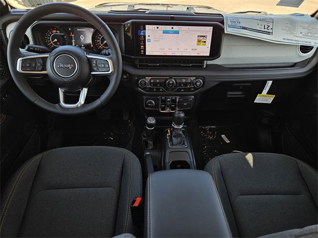 2025 Jeep Wrangler Sahara photo 13
