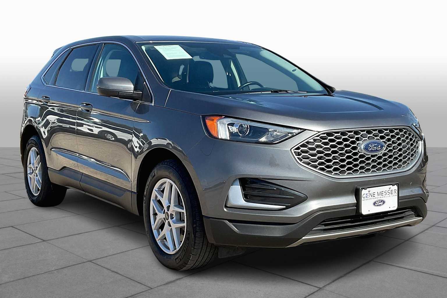 2024 Ford Edge SEL photo 2