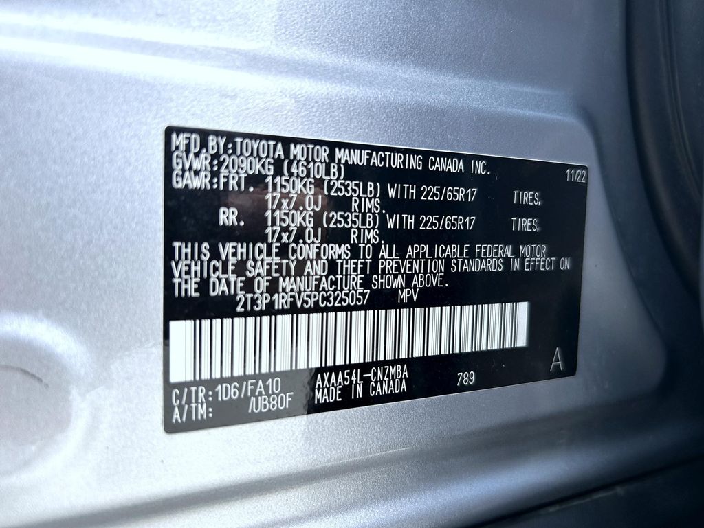 2023 Toyota RAV4 XLE photo 24