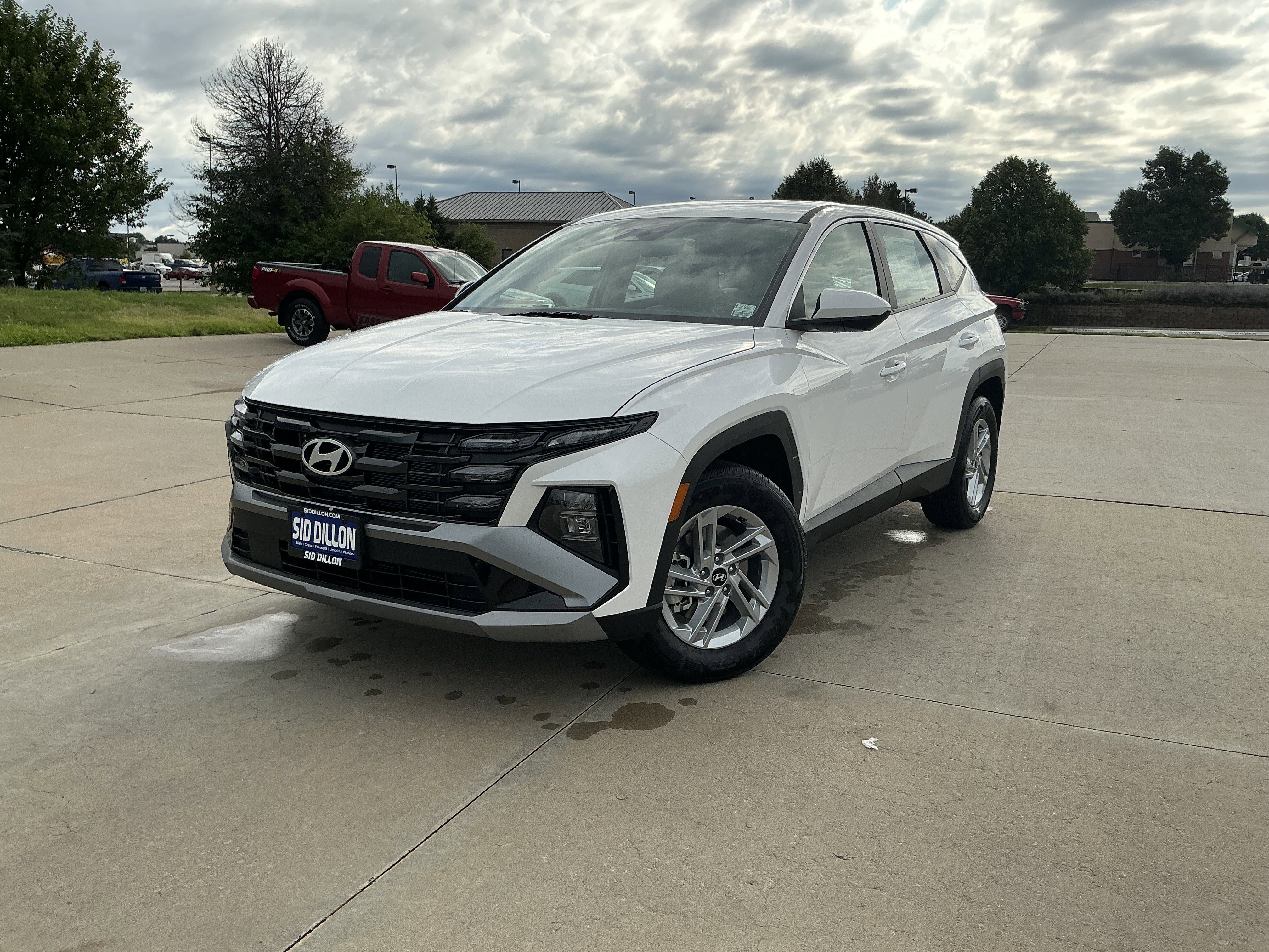 2025 Hyundai Tucson SE's photo