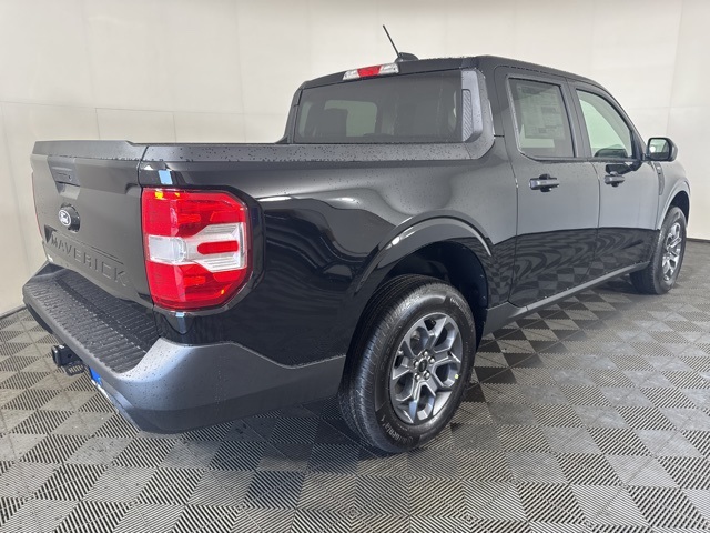 2025 Ford Maverick XLT photo 2