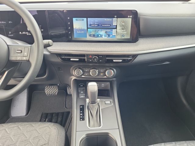 2025 Nissan Kicks SV photo 8