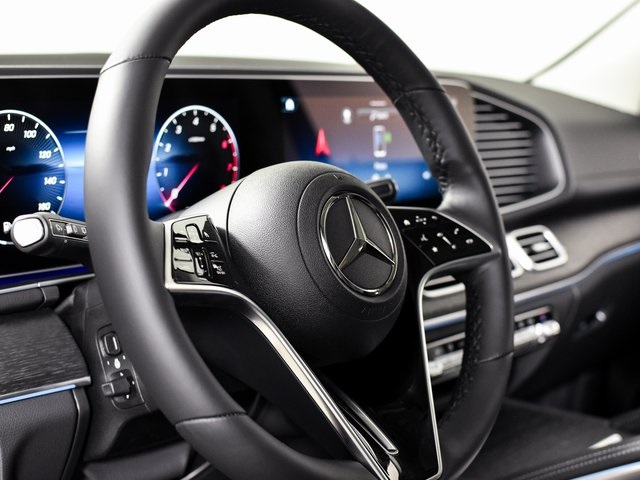 2026 Mercedes Benz GLS 450 4MATIC photo 14