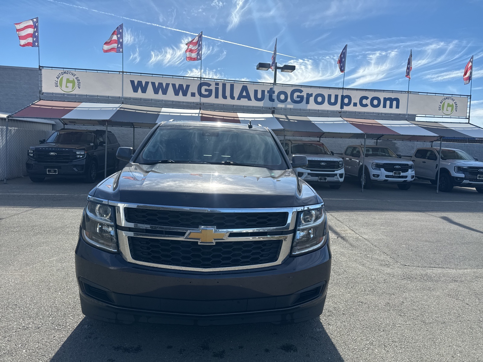 2018 Chevrolet Tahoe LT photo 3