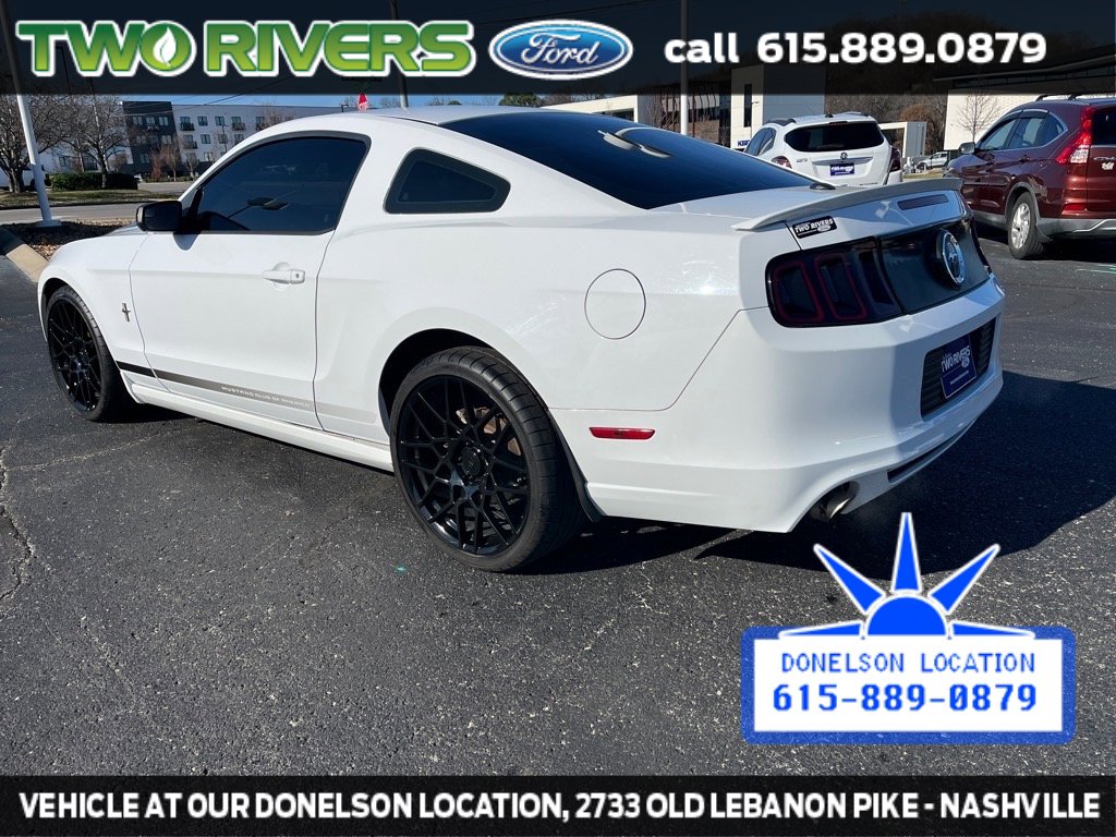 2014 Ford Mustang V6 Premium photo 4