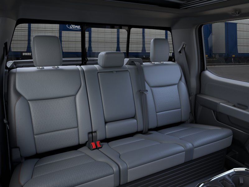 2025 Ford F-150 Lightning Lariat photo 11
