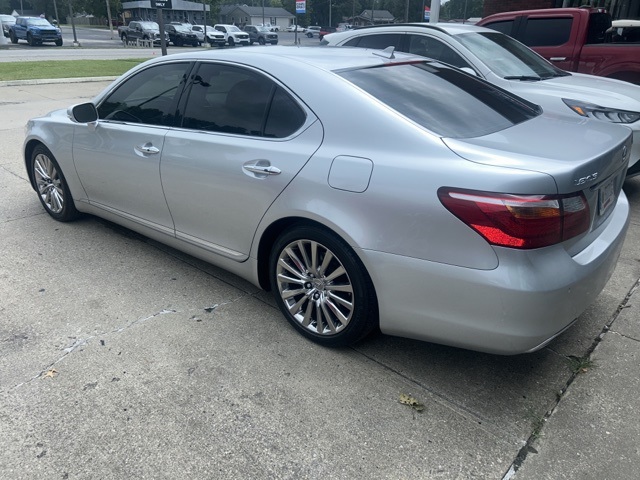 2010 Lexus LS 460 photo 4