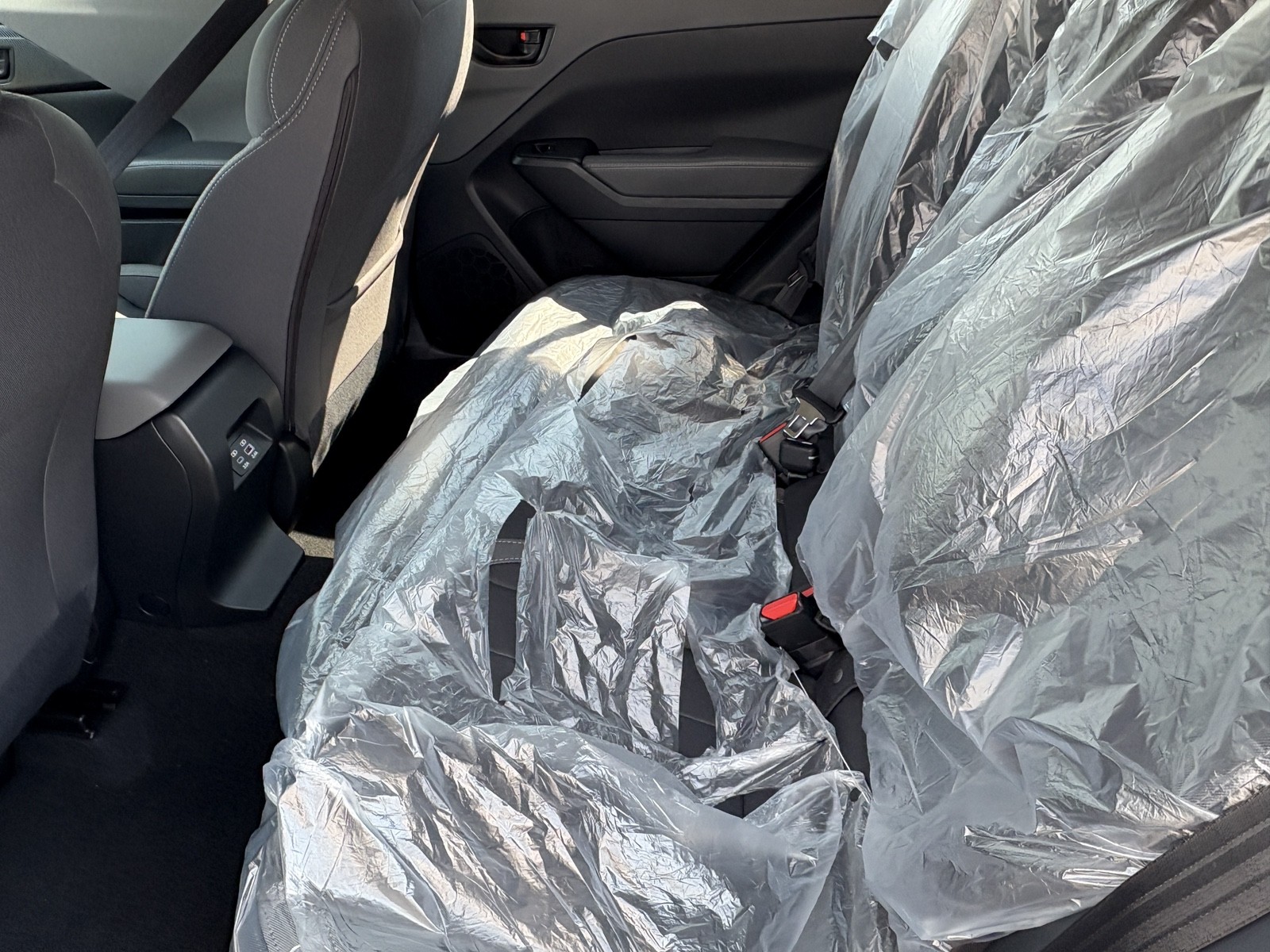 New 2025 Ice Silver Metallic Subaru Premium image 23