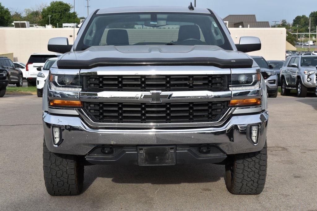 Used 2018 Chevrolet Silverado 1500 LT with VIN 1GCVKREC8JZ225092 for sale in Kansas City