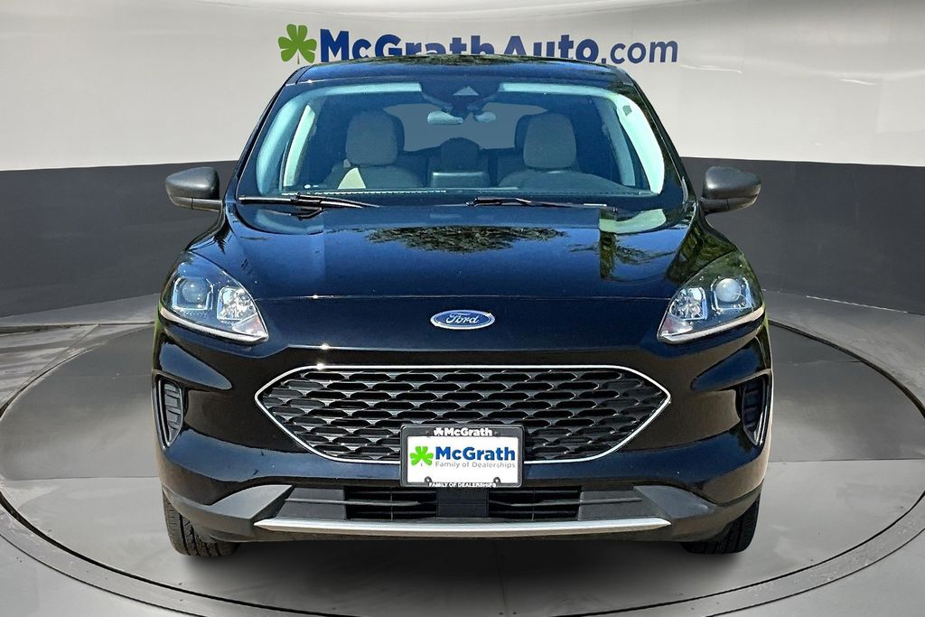 2022 Ford Escape SE photo 2