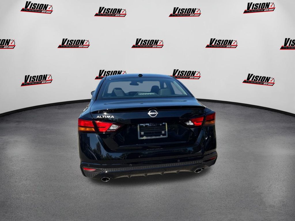 2025 Nissan Altima 2.5 SV photo 6