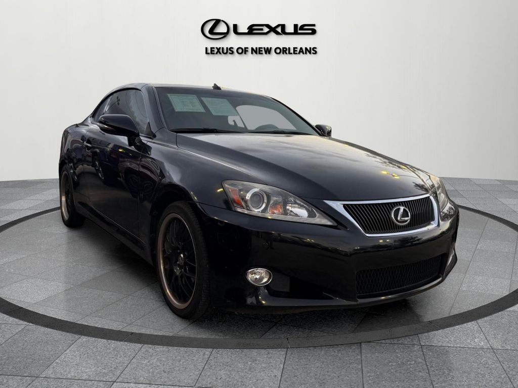 2015 Lexus IS 250's photo