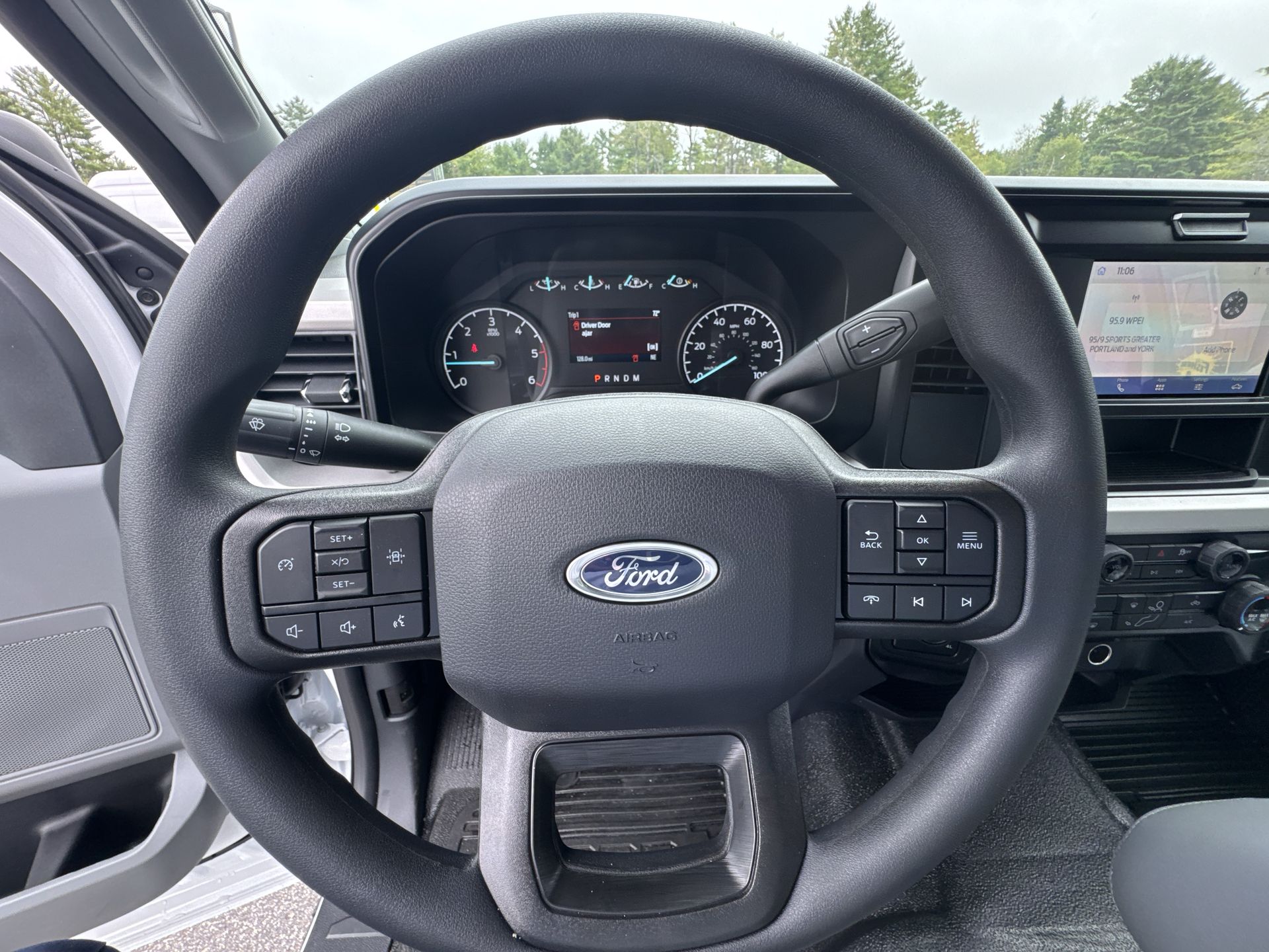 2026 Ford F-350 XL photo 8