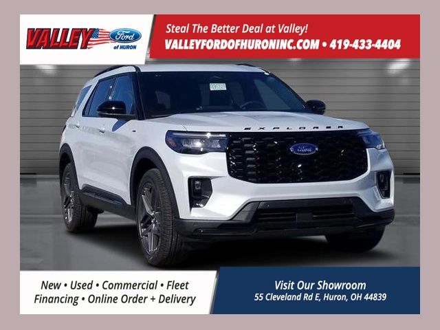 2026 Ford Explorer ST-LINE's photo