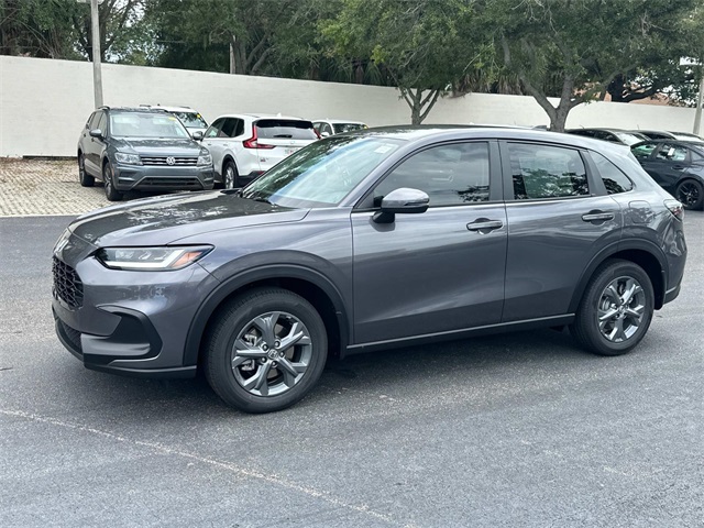2026 Honda HR-V LX photo 9