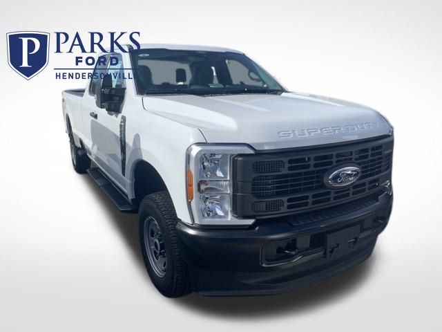 2026 Ford F-250 Super Duty XL's photo