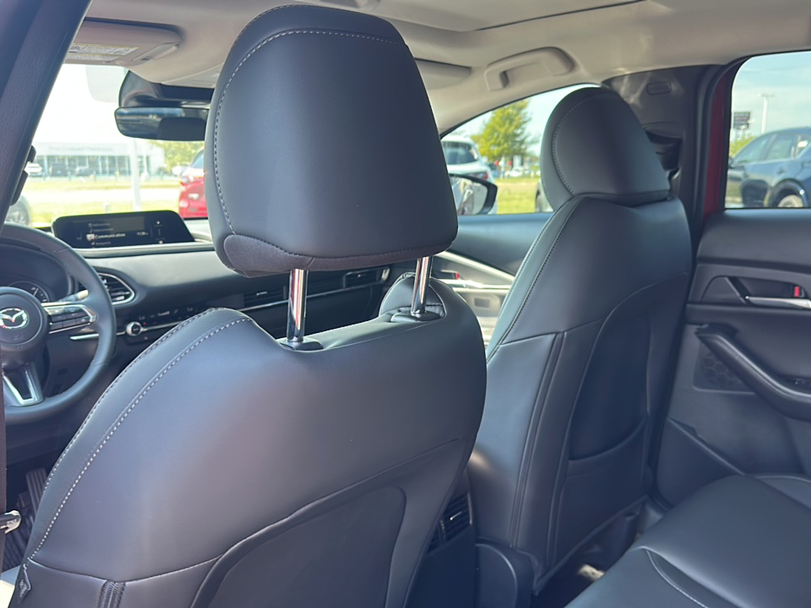 2025 Mazda CX-30 2.5 S Preferred photo 7