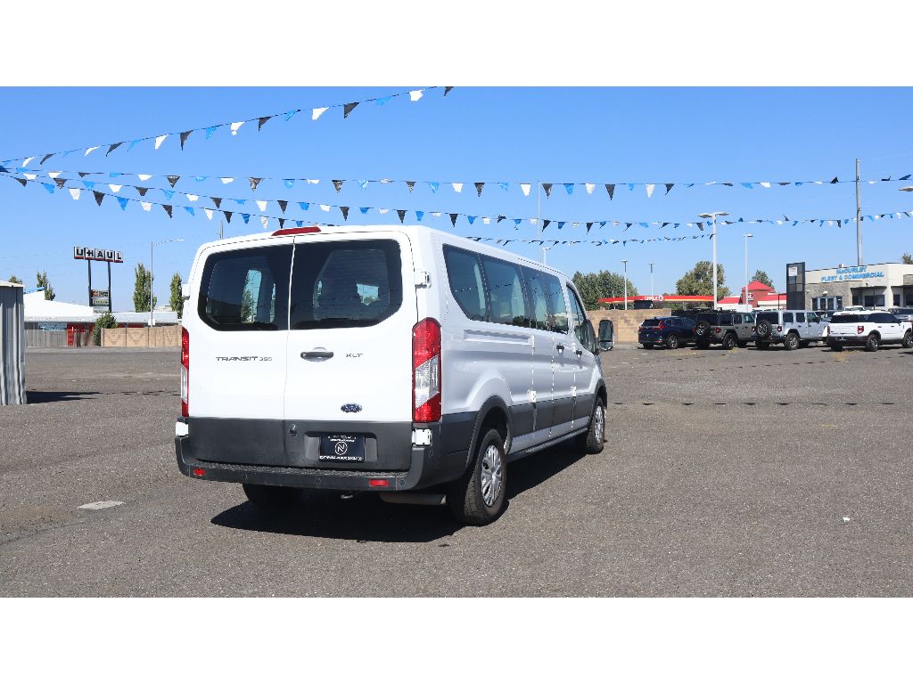 2021 Ford Transit XLT photo 3