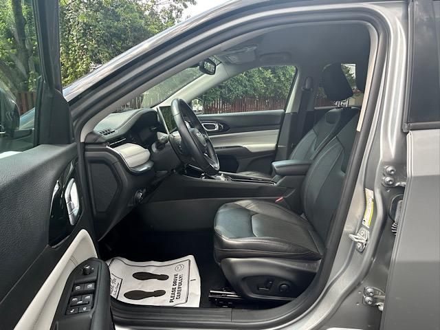 2022 Jeep Compass Limited photo 28