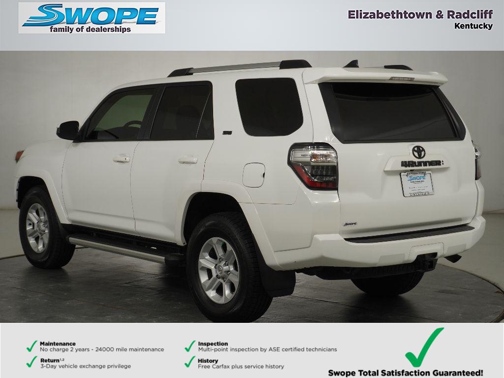 2023 Toyota 4Runner SR5 4WD photo 4