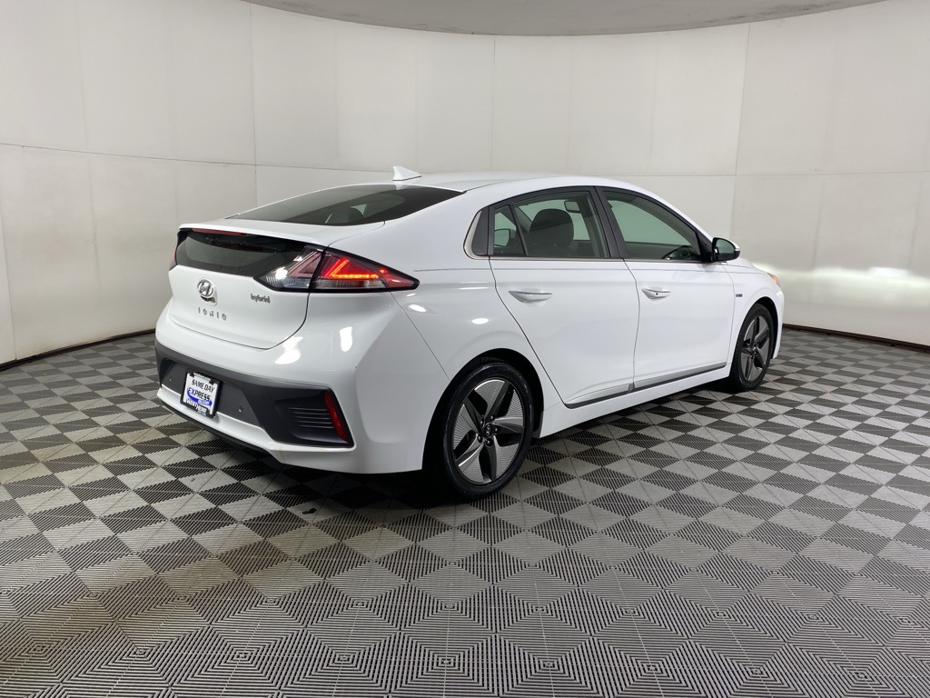 2020 Hyundai Ioniq Limited photo 18