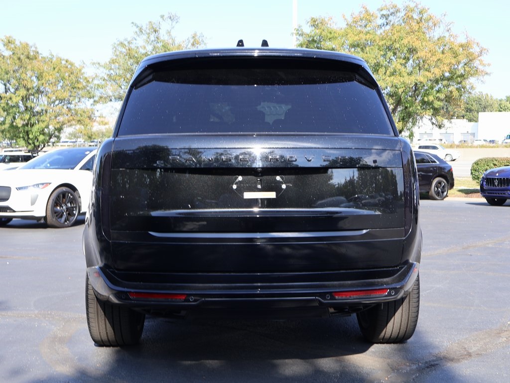 2025 Land Rover Range Rover SE photo 6