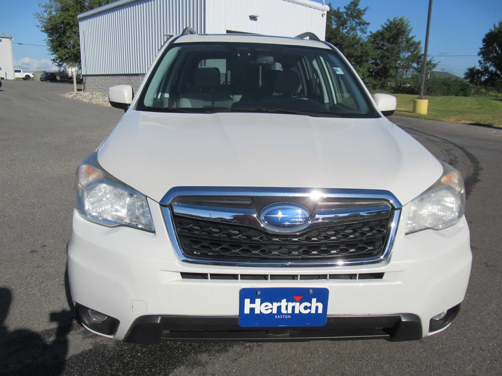 2015 Subaru Forester 2.5i Limited photo 2