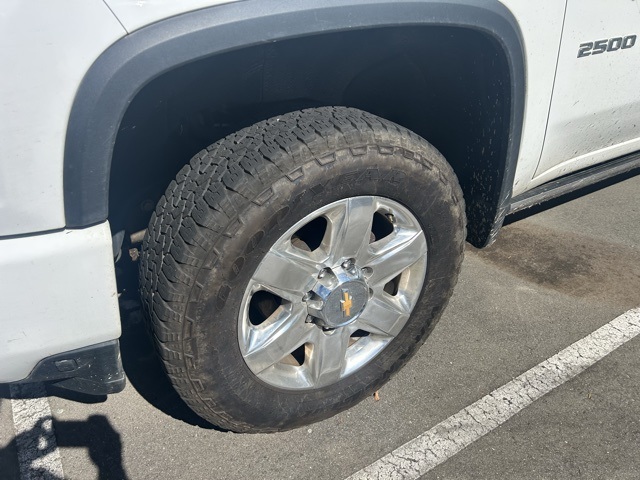 2022 Chevrolet Silverado 2500HD LTZ photo 2