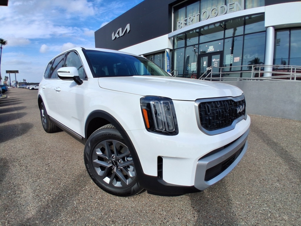 2025 Kia Telluride LX's photo