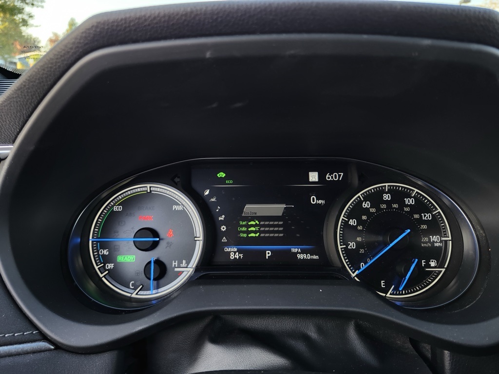 2022 Toyota Venza XLE photo 14