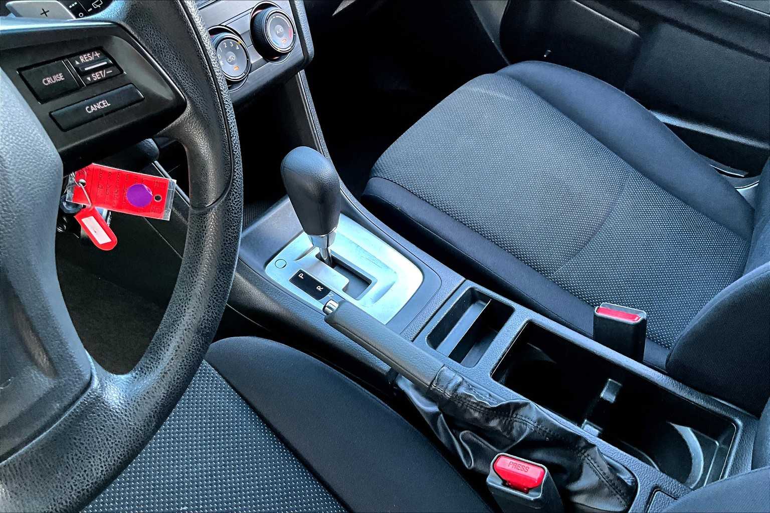2012 Subaru Impreza Premium photo 13
