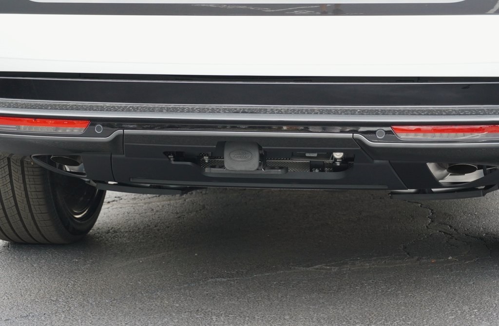 2025 Land Rover Range Rover SE photo 4