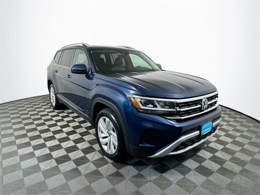 2021 Volkswagen Atlas SEL photo 3