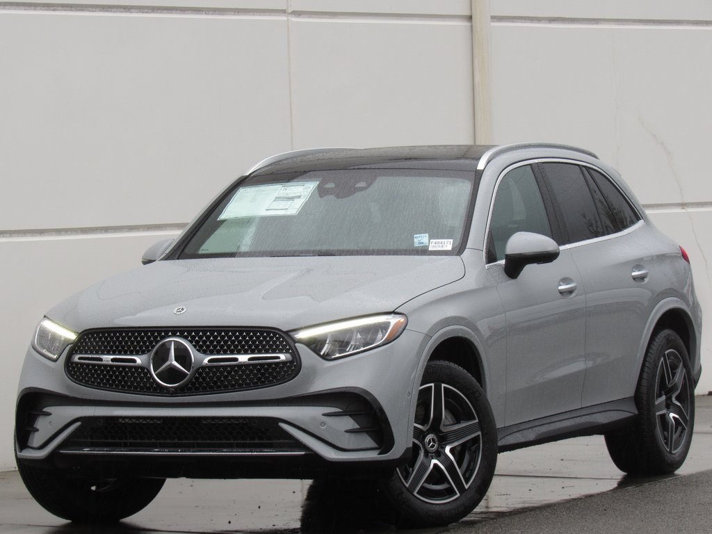 2026 Mercedes-Benz GLC Base's photo