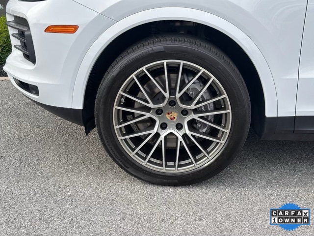 2023 Porsche Cayenne Platinum Edition photo 15
