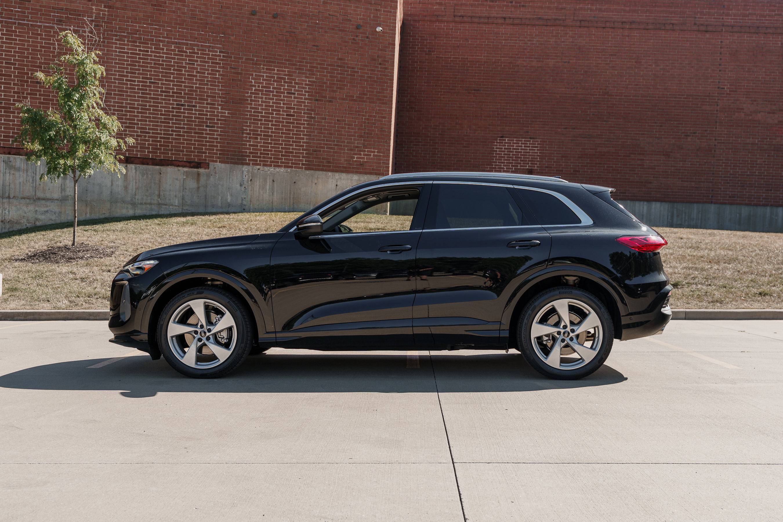 2025 Audi Q5 Premium Prestige photo 5