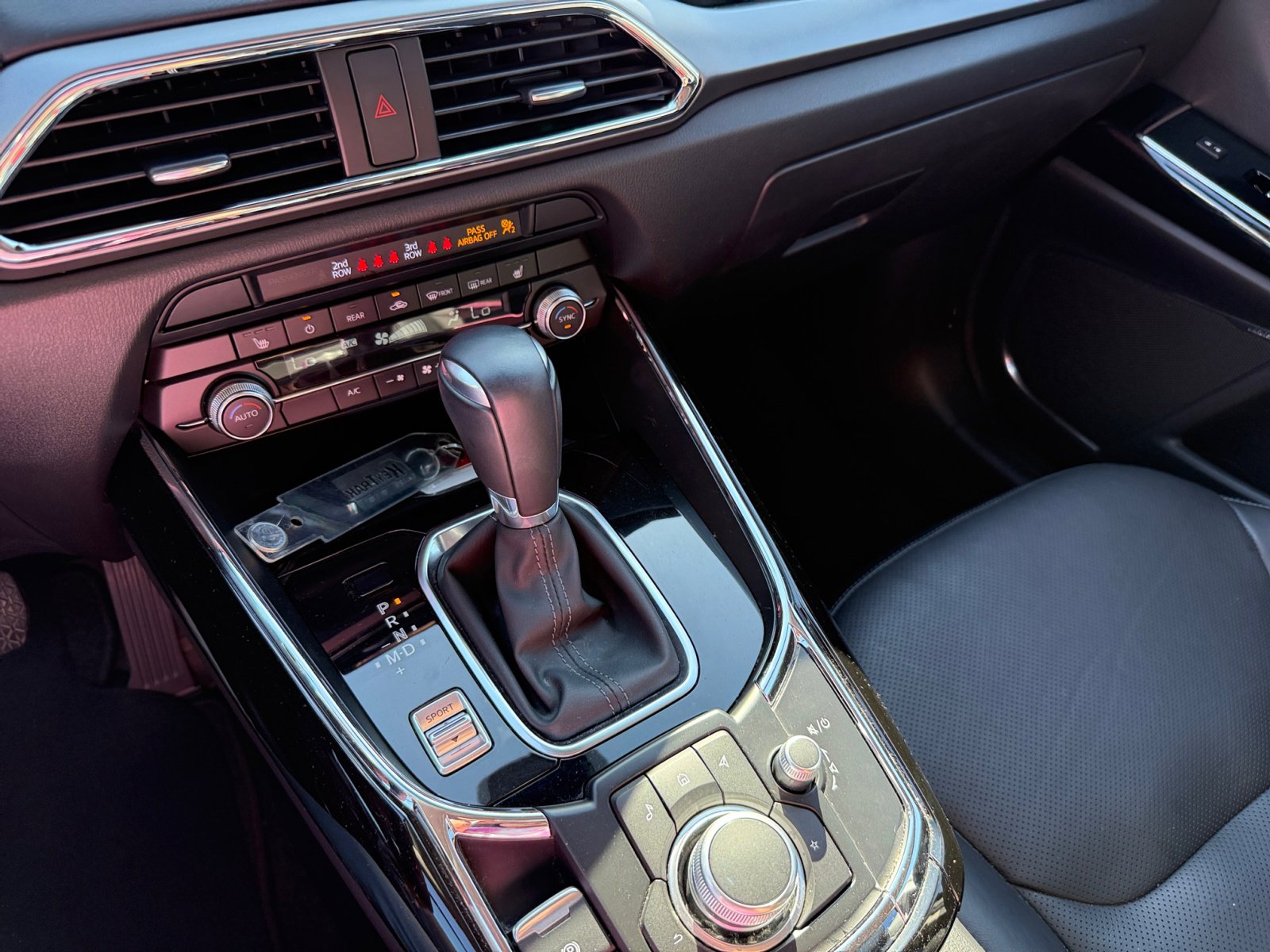 2022 Mazda CX-9 Touring photo 12