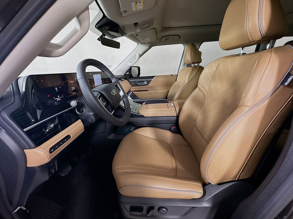 2025 Infiniti QX80 Luxe photo 18