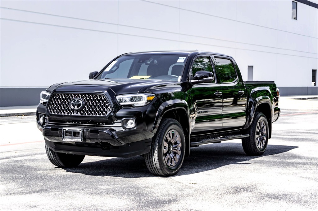 2023 Toyota Tacoma Limited photo 9