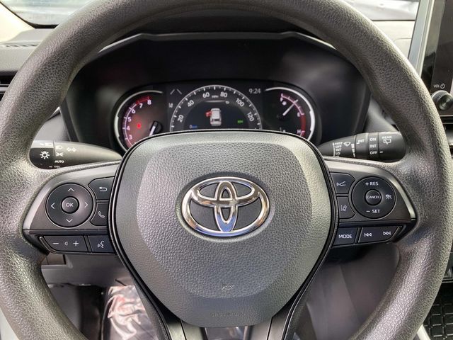 2023 Toyota RAV4 XLE photo 11