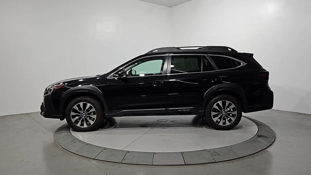2023 Subaru Outback Limited photo 2