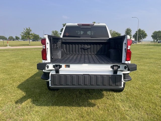 2025 Chevrolet Silverado 1500 photo 4