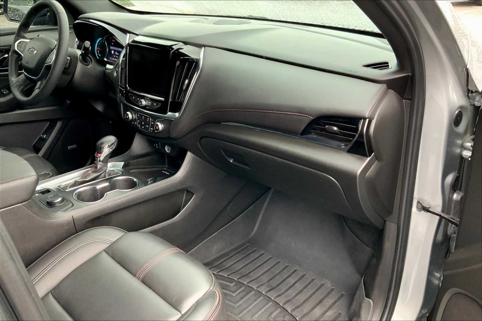2023 Chevrolet Traverse RS photo 17