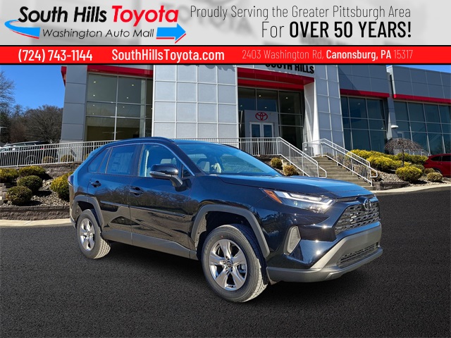 2025 Toyota RAV4 XLE's photo