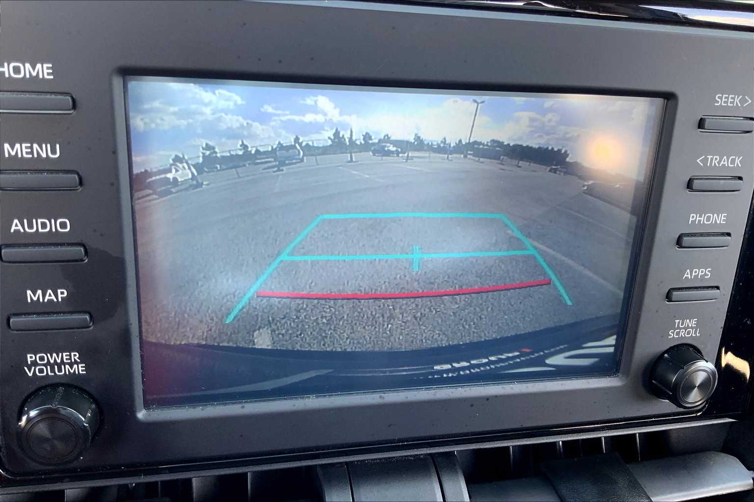 2019 Toyota RAV4 LE photo 25