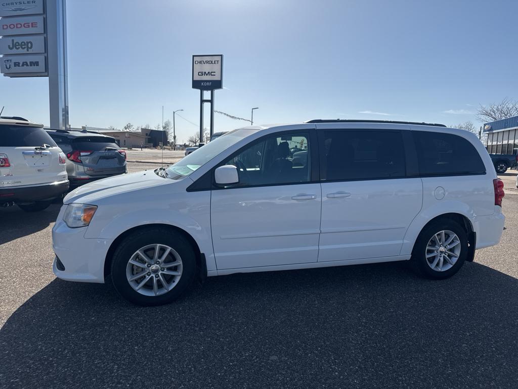 2014 Dodge Grand Caravan SXT photo 3