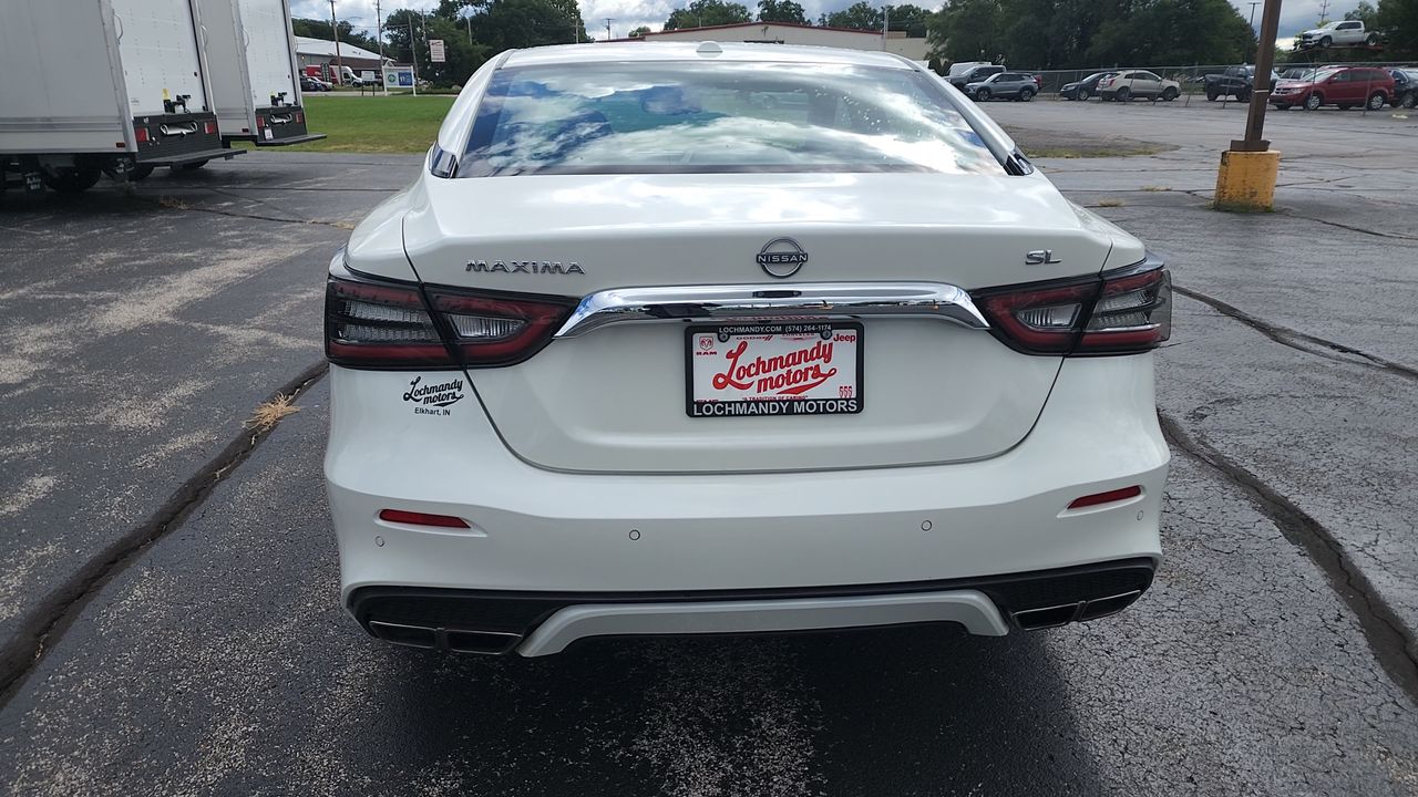 2023 Nissan Maxima SV photo 7