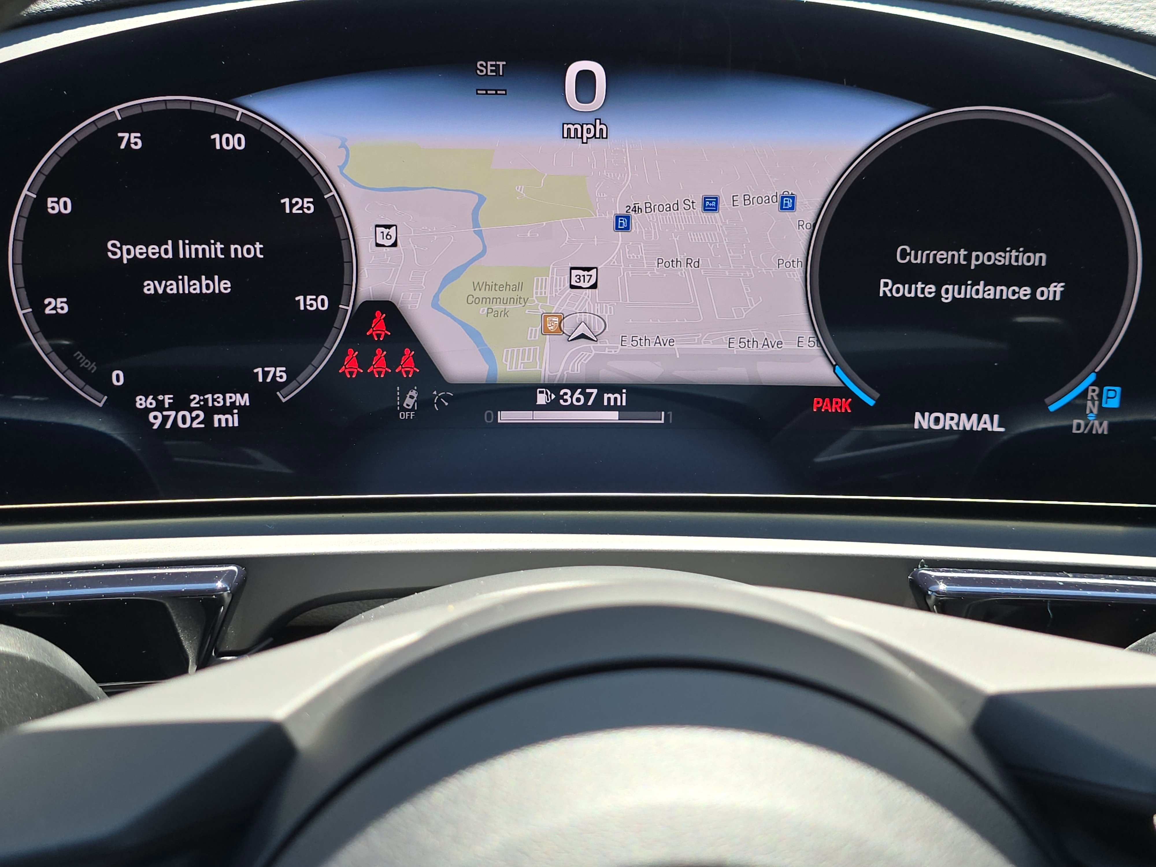 2025 Porsche Cayenne photo 3